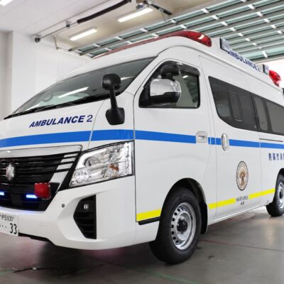熱海市消防本部に配備された日産高規格救急車パラメディック「HARUMIMI号」の外観